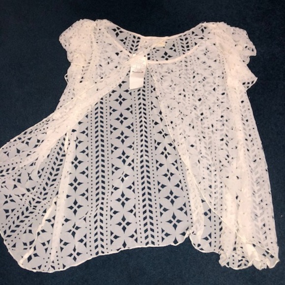 NWT BUCKLE White cut-out blouse - Picture 3 of 3